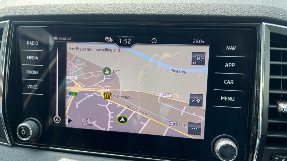 Skoda Karoq 1.5 TSI SE L 5dr DSG Petrol Estate - Image 21