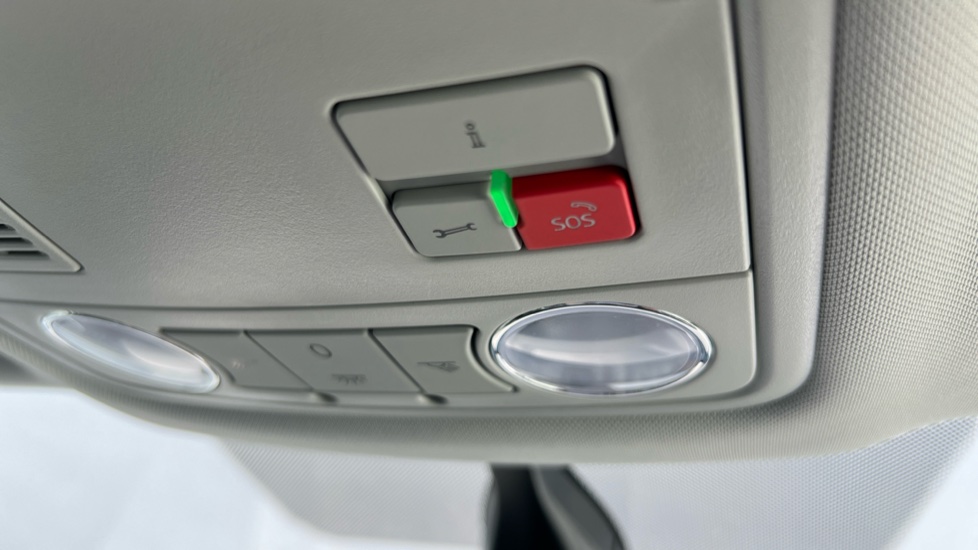 Skoda Karoq 1.5 TSI SE L 5dr DSG Petrol Estate - Image 31