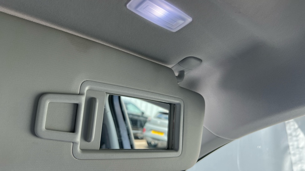 Skoda Karoq 1.5 TSI SE L 5dr DSG Petrol Estate - Image 32