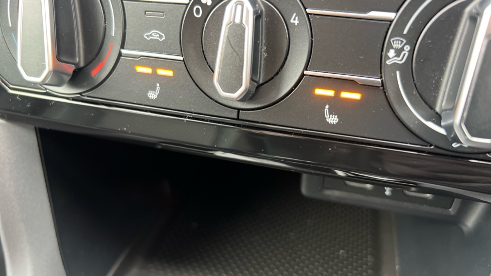 Volkswagen T-Cross 1.0 TSI Active 5dr Petrol Estate - Image 29