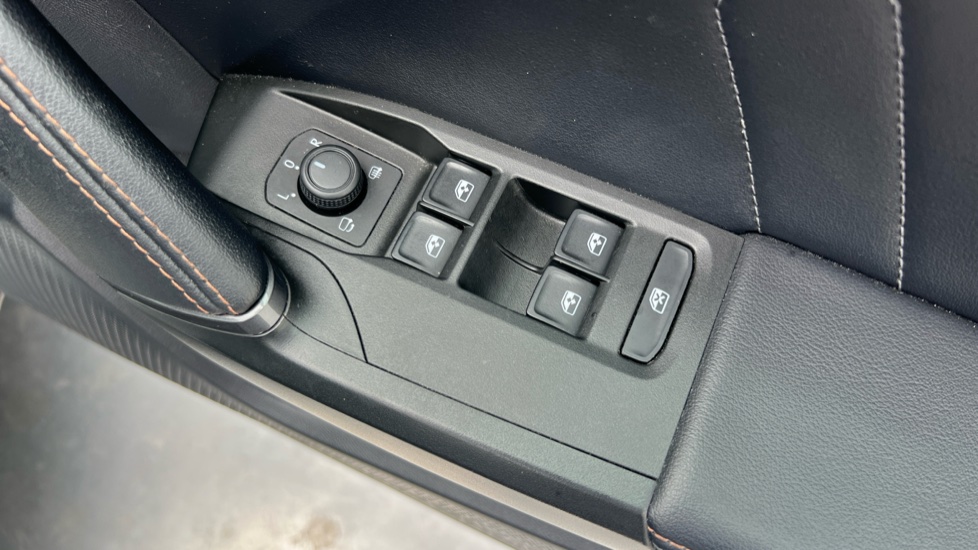 CUPRA Formentor 1.5 TSI 150 V2 5dr DSG Petrol Estate - Image 37