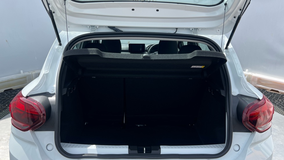 Dacia Sandero Stepway 1.0 TCe Expression 5dr Petrol Hatchback - Image 4