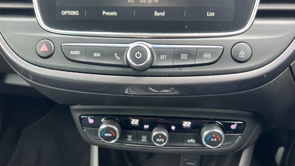 Vauxhall Crossland 1.2 Turbo [130] Elite Nav 5dr Auto Petrol Hatchback - Image 25