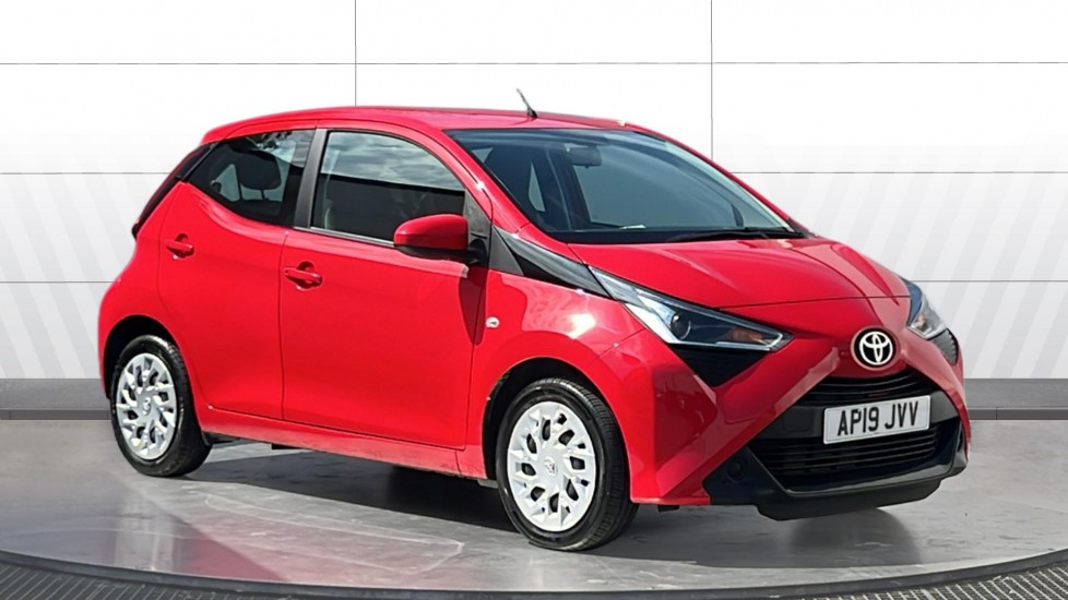 Toyota Aygo 1.0 VVT-i X-Play 5dr Petrol Hatchback - Image 1
