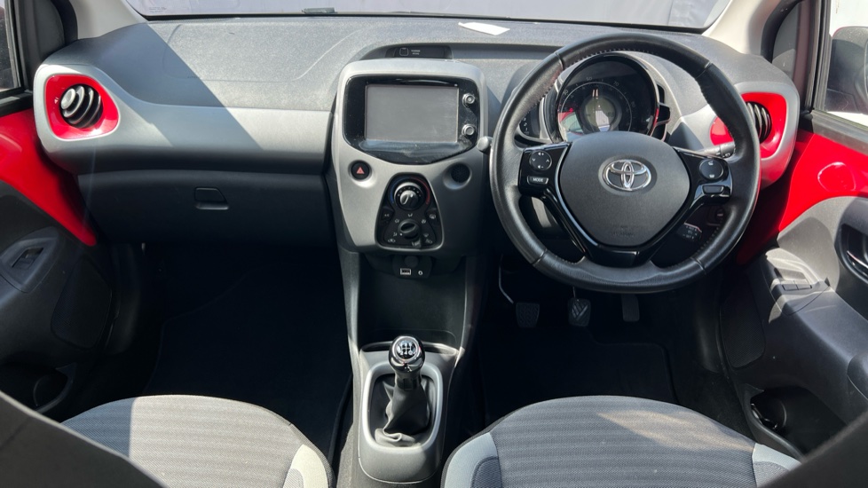 Toyota Aygo 1.0 VVT-i X-Play 5dr Petrol Hatchback - Image 10