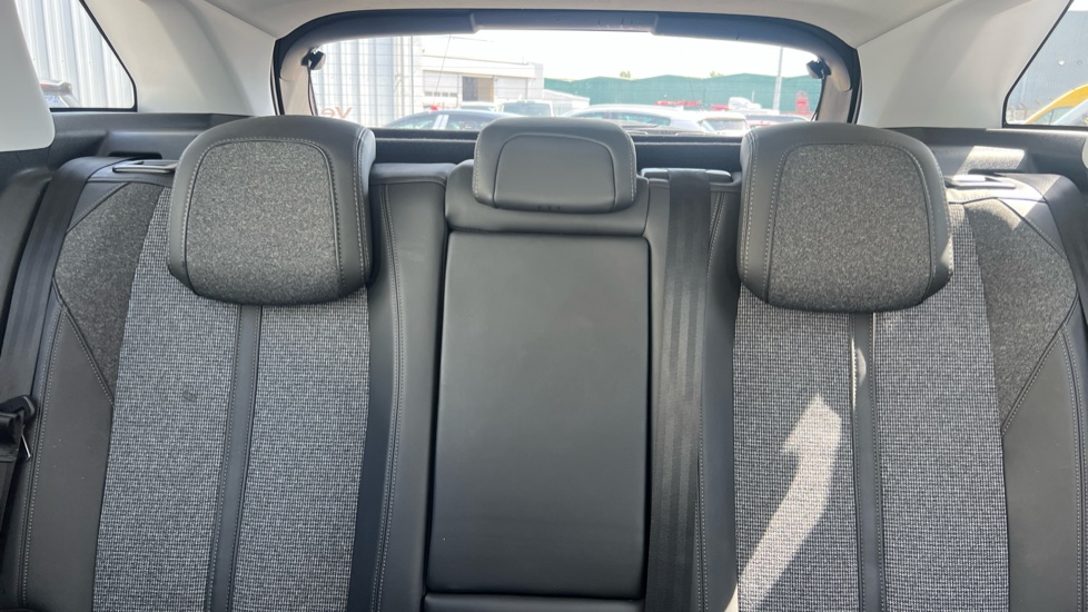 Peugeot 3008 1.5 BlueHDi Allure 5dr Diesel Estate - Image 15