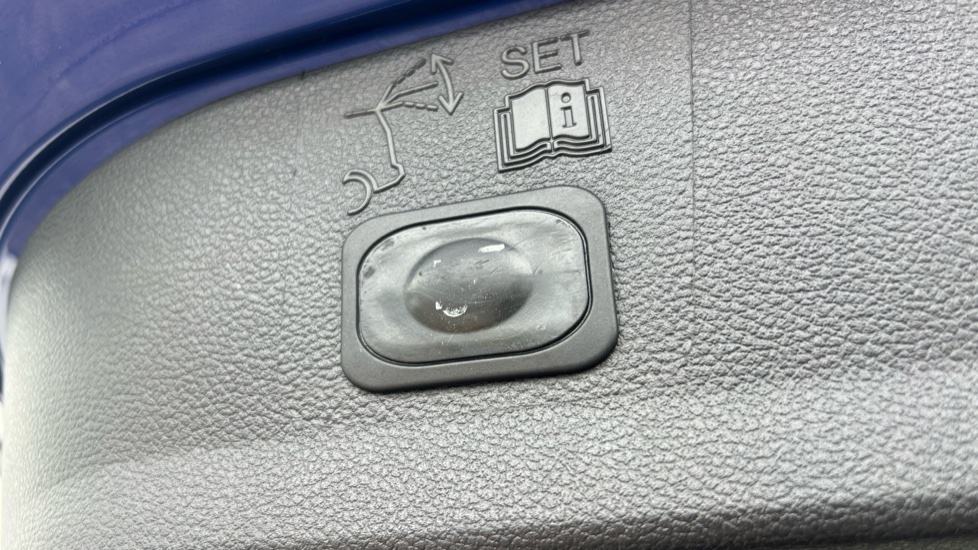 Ford Kuga 2.0 TDCi 150 Titanium X 5dr 2WD Diesel Estate - Image 43
