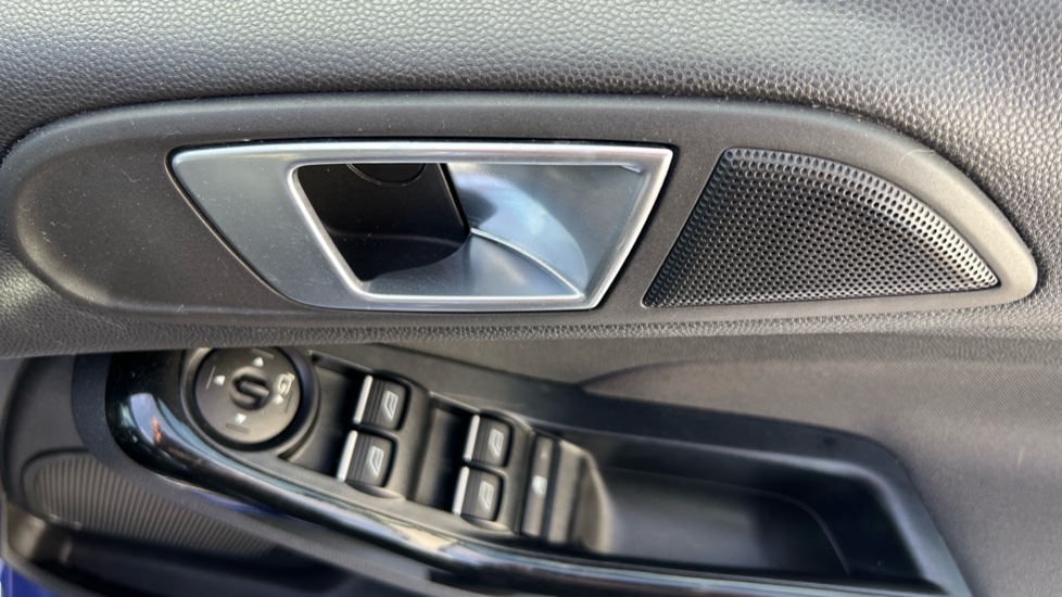 Ford Fiesta 1.0 EcoBoost 125 Titanium X 5dr Petrol Hatchback - Image 34