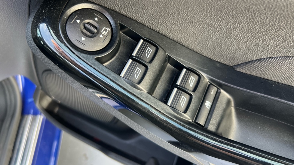 Ford Fiesta 1.0 EcoBoost 125 Titanium X 5dr Petrol Hatchback - Image 35