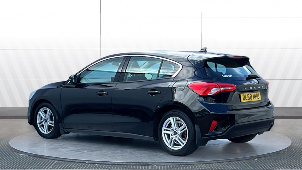 Ford Focus 1.0 EcoBoost 125 Zetec 5dr Petrol Hatchback - Image 2
