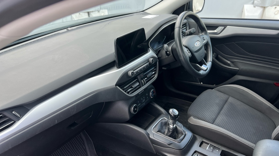 Ford Focus 1.0 EcoBoost 125 Zetec 5dr Petrol Hatchback - Image 9