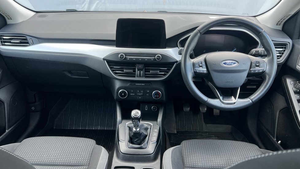 Ford Focus 1.0 EcoBoost 125 Zetec 5dr Petrol Hatchback - Image 10