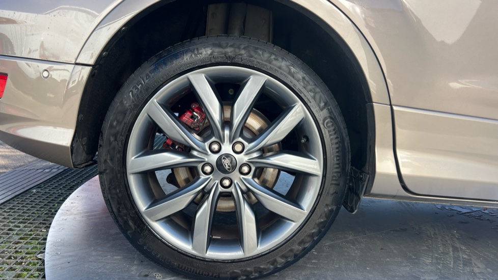 Ford Kuga 2.0 TDCi 180 ST-Line Edition 5dr Auto Diesel Estate - Image 7