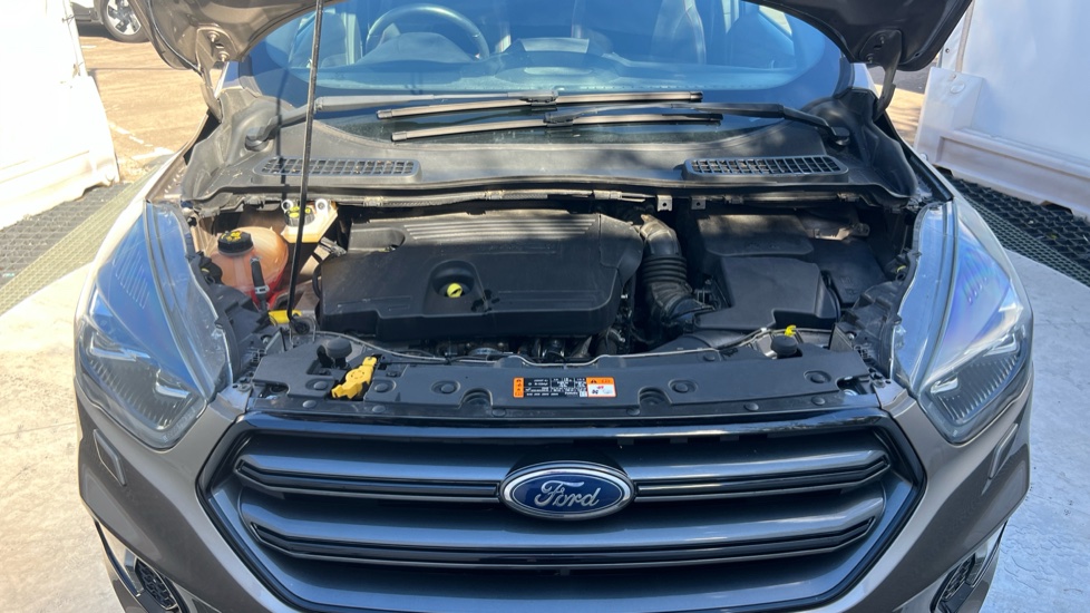 Ford Kuga 2.0 TDCi 180 ST-Line Edition 5dr Auto Diesel Estate - Image 8