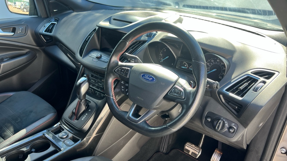 Ford Kuga 2.0 TDCi 180 ST-Line Edition 5dr Auto Diesel Estate - Image 11