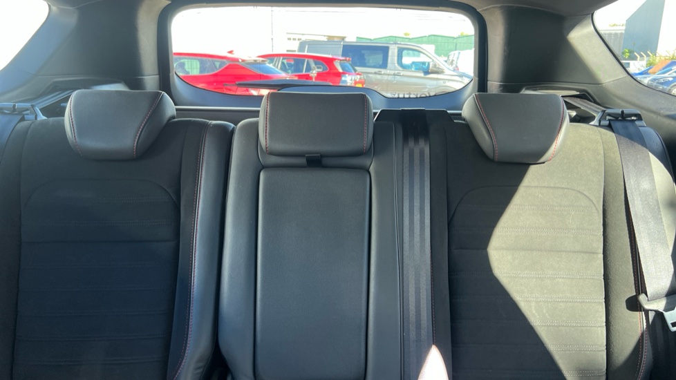 Ford Kuga 2.0 TDCi 180 ST-Line Edition 5dr Auto Diesel Estate - Image 15