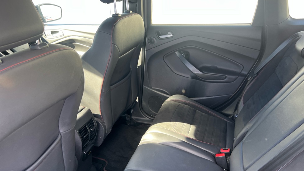 Ford Kuga 2.0 TDCi 180 ST-Line Edition 5dr Auto Diesel Estate - Image 16