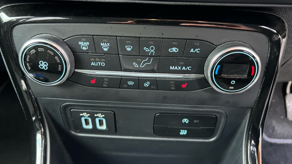 Ford EcoSport 1.0 EcoBoost 125 Titanium 5dr Petrol Hatchback - Image 21