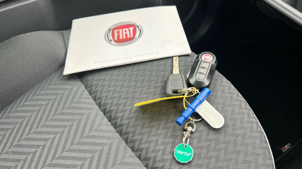 Fiat 500 1.2 Pop 3dr Petrol Hatchback - Image 19