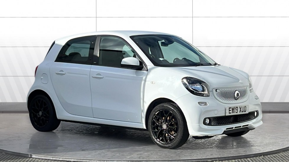 smart forfour hatchback 1.0 Urban Shadow Edition 5dr Petrol Hatchback - Image 1