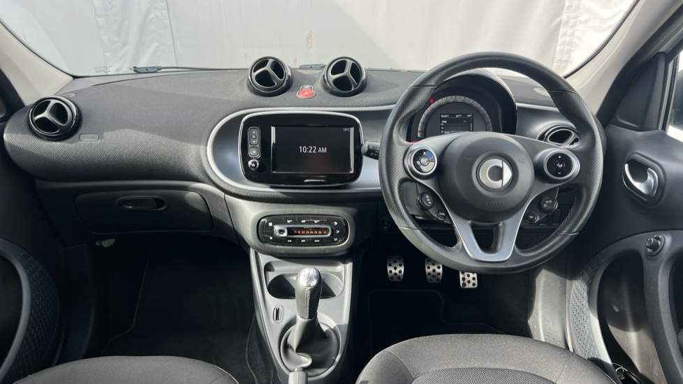 smart forfour hatchback 1.0 Urban Shadow Edition 5dr Petrol Hatchback - Image 10