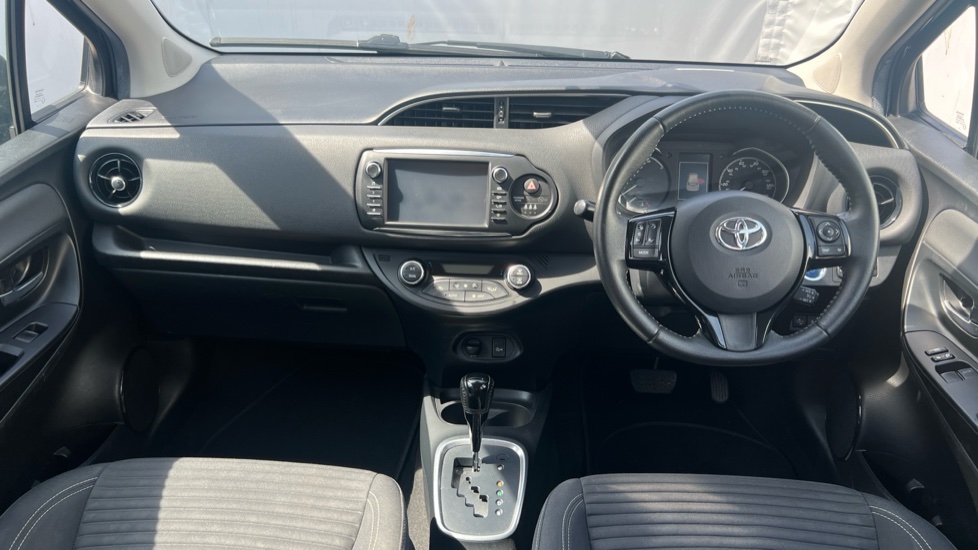 Toyota Yaris 1.5 Hybrid Design 5dr CVT Hybrid Hatchback - Image 10