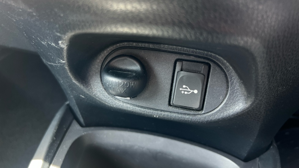 Toyota Yaris 1.5 Hybrid Design 5dr CVT Hybrid Hatchback - Image 26