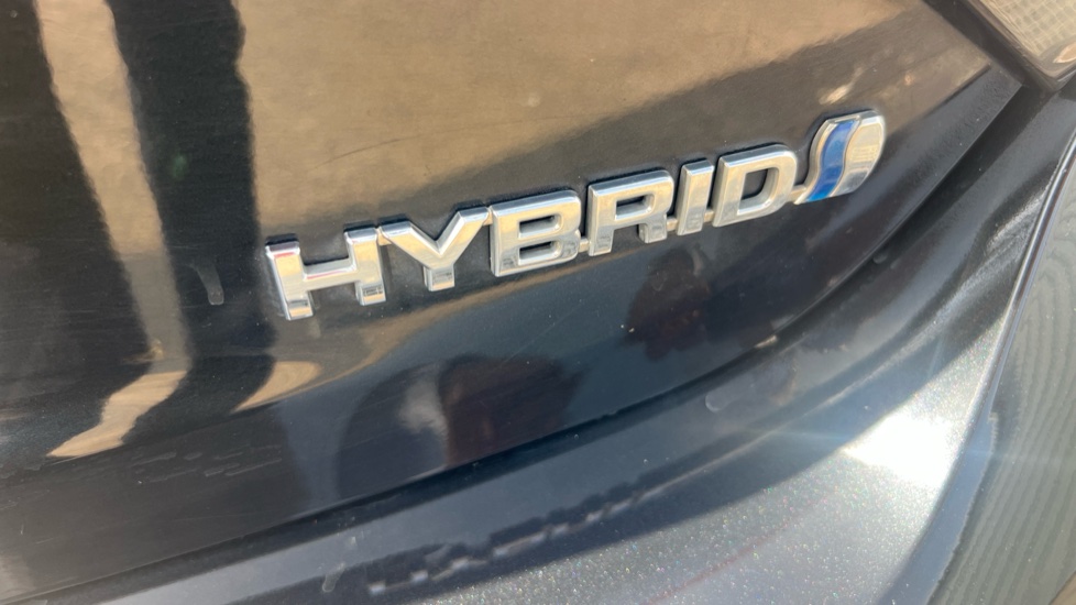 Toyota Yaris 1.5 Hybrid Design 5dr CVT Hybrid Hatchback - Image 36