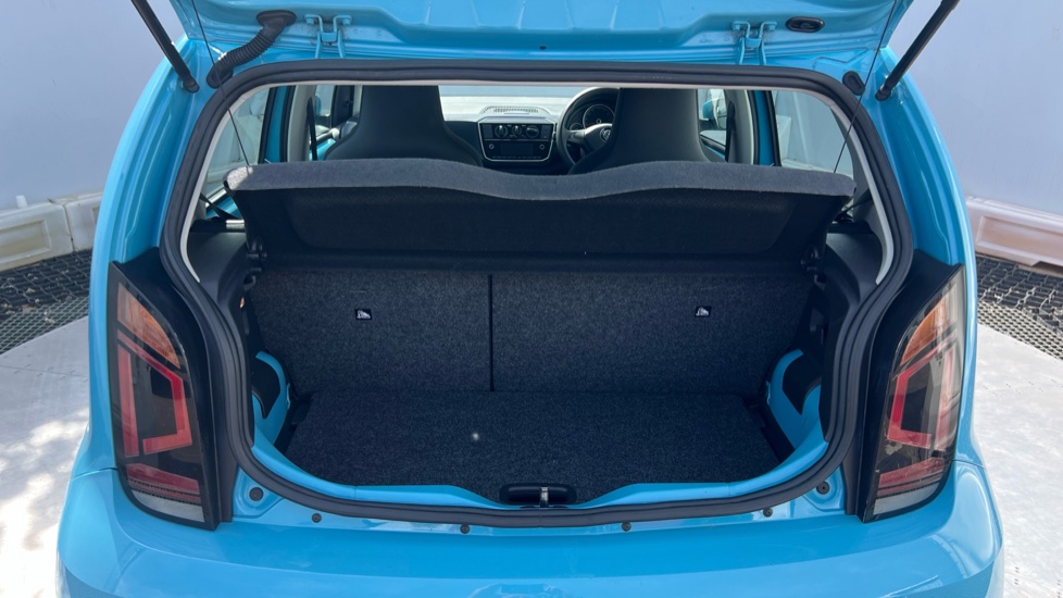 Volkswagen Up 1.0 Move Up 5dr Petrol Hatchback - Image 4