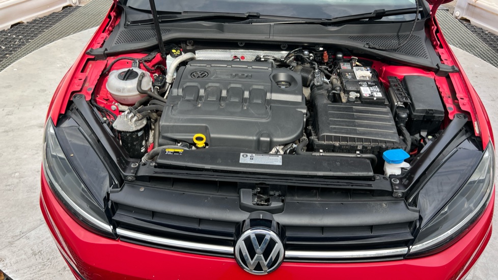 Volkswagen Golf 1.6 TDI S 5dr Diesel Estate - Image 8