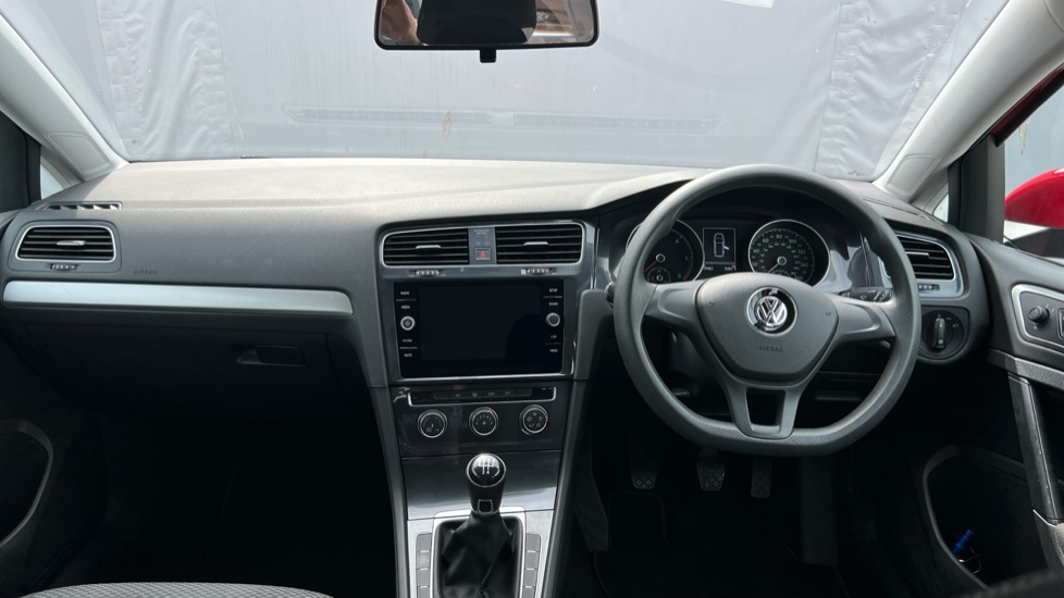 Volkswagen Golf 1.6 TDI S 5dr Diesel Estate - Image 10