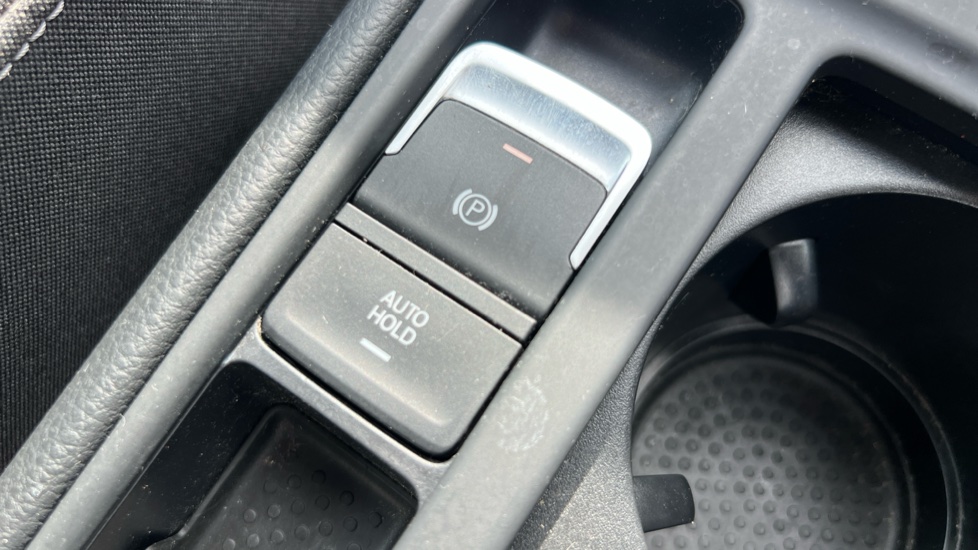 Volkswagen Golf 1.6 TDI S 5dr Diesel Estate - Image 29