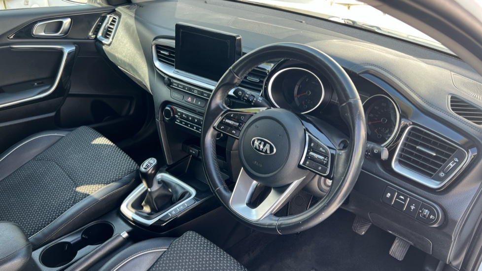 Kia Ceed 1.6 CRDi ISG 3 5dr Diesel Estate - Image 11