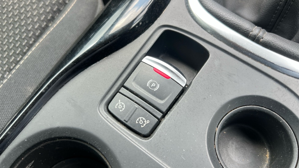 Renault Kadjar 1.5 dCi Dynamique Nav 5dr Diesel Hatchback - Image 27