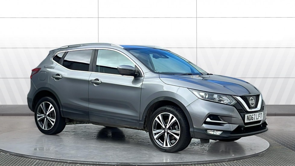 Nissan Qashqai 1.6 DiG-T N-Connecta 5dr Petrol Hatchback - Image 1