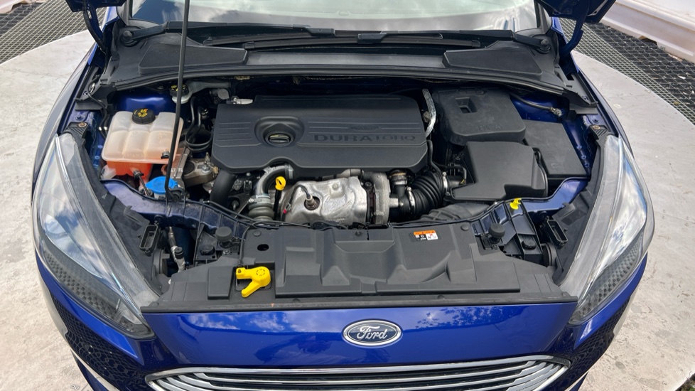 Ford Focus 1.5 TDCi 120 Zetec 5dr Diesel Estate - Image 8