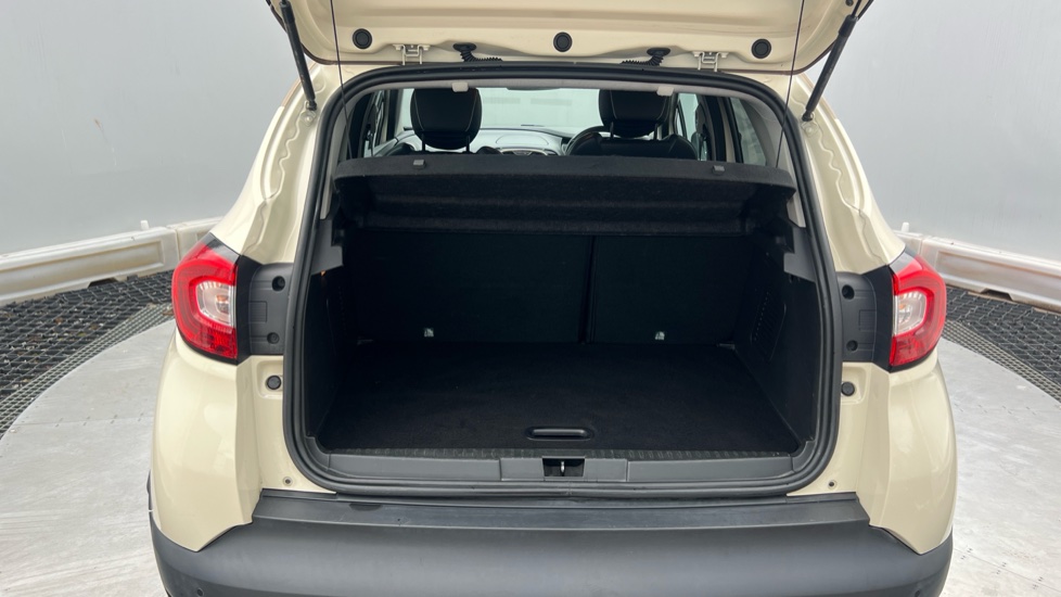 Renault Captur 1.5 dCi 110 Iconic Nav 5dr Diesel Hatchback - Image 4