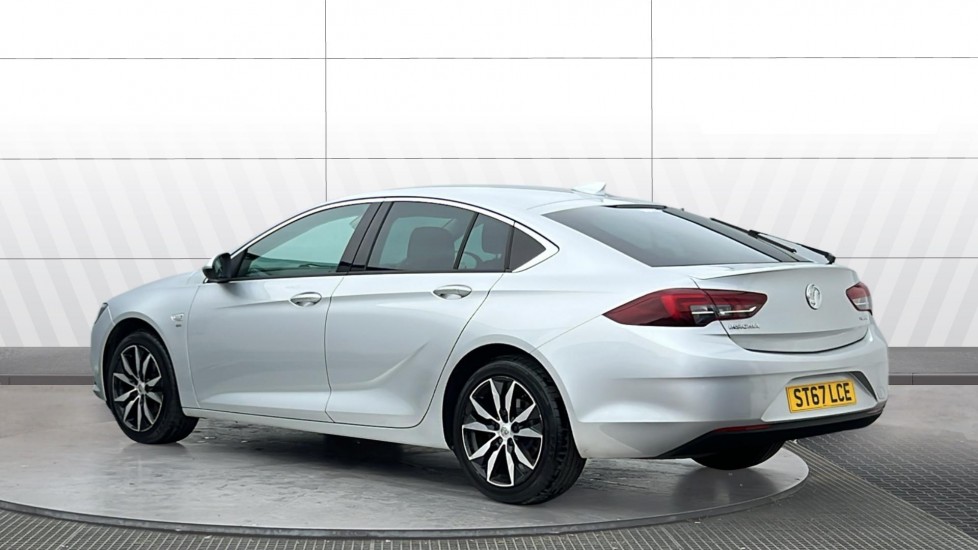 Vauxhall Insignia 1.5T SRi 5dr Petrol Hatchback - Image 2