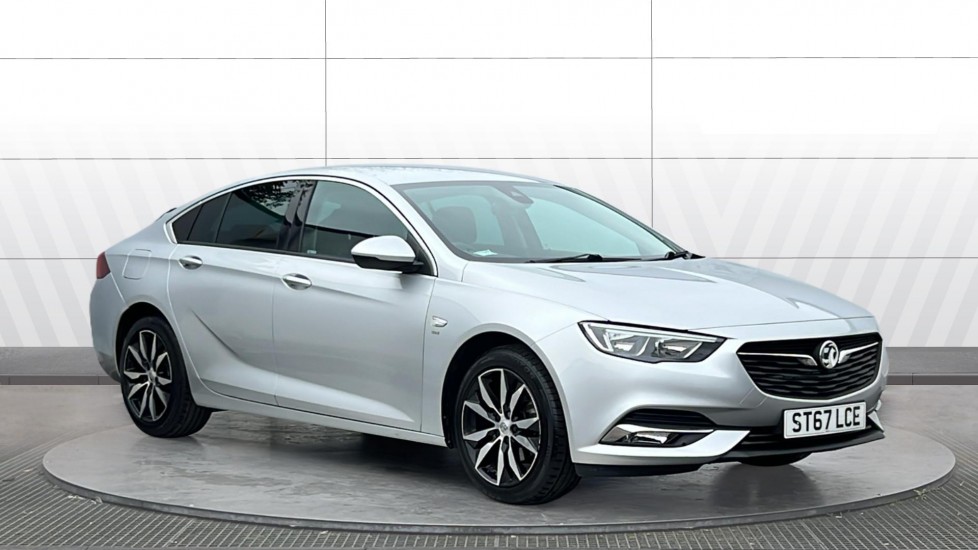 Vauxhall Insignia 1.5T SRi 5dr Petrol Hatchback - Image 1