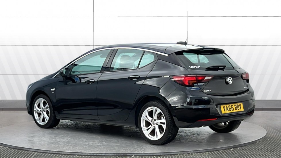 Vauxhall Astra 1.4T 16V 150 SRi 5dr Petrol Hatchback - Image 2