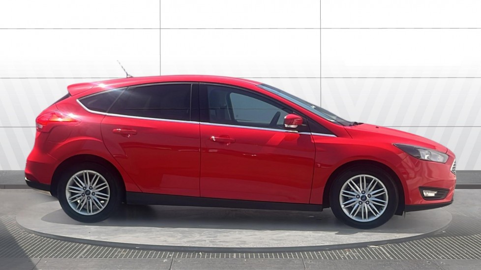 Ford Focus 1.0 EcoBoost Zetec Edition 5dr Petrol Hatchback - Image 5