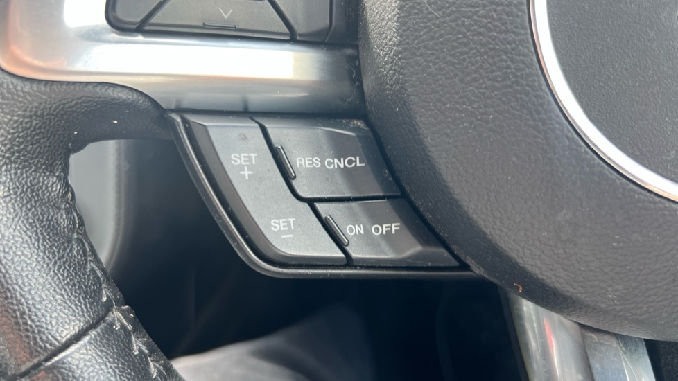 Ford Mustang 2.3 EcoBoost 2dr Auto Petrol Coupe - Image 32