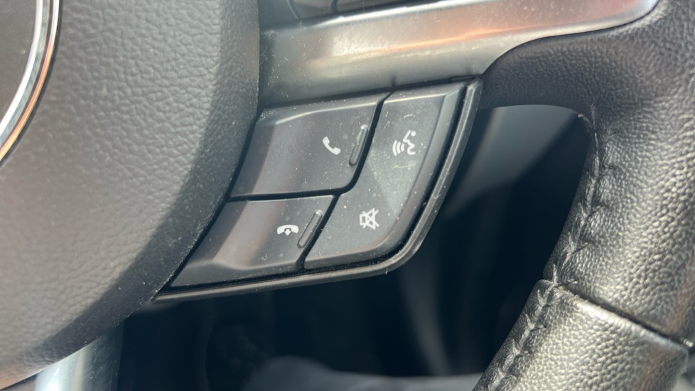 Ford Mustang 2.3 EcoBoost 2dr Auto Petrol Coupe - Image 34