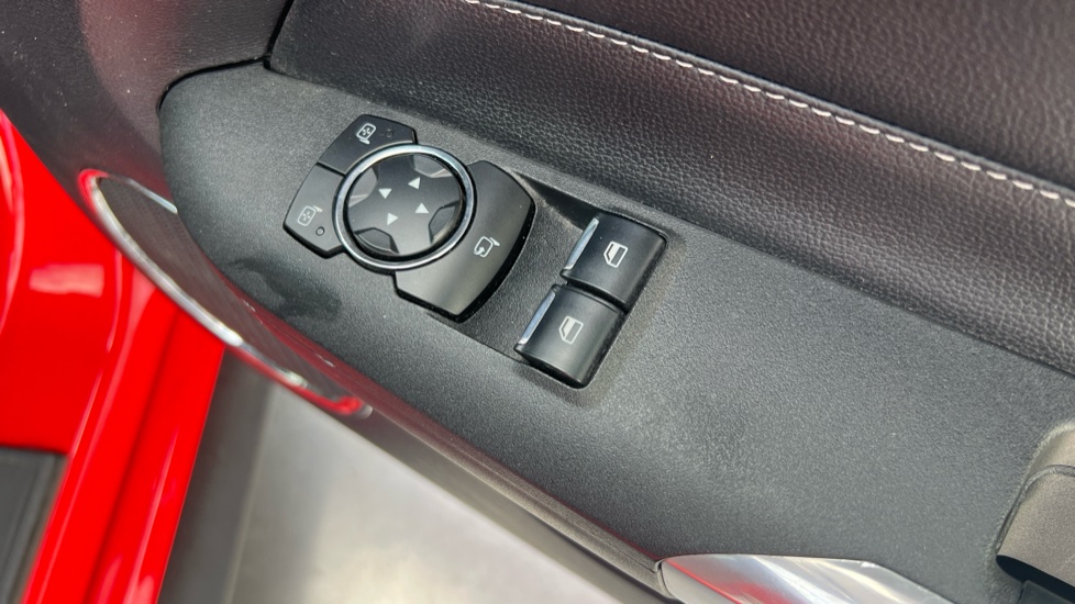 Ford Mustang 2.3 EcoBoost 2dr Auto Petrol Coupe - Image 39