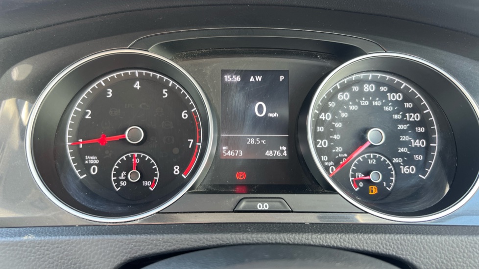 Volkswagen Golf 1.6 TDI SE [Nav] 5dr DSG Diesel Hatchback - Image 18
