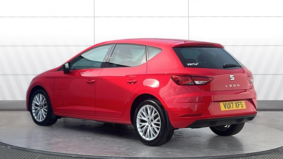 SEAT Leon 1.2 TSI SE Dynamic Technology 5dr Petrol Hatchback - Image 2