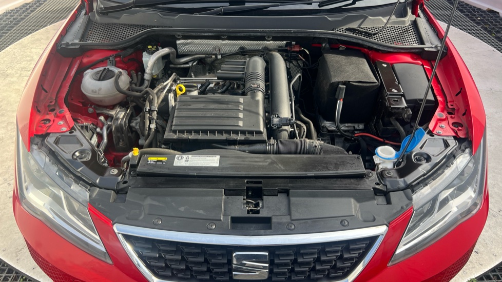 SEAT Leon 1.2 TSI SE Dynamic Technology 5dr Petrol Hatchback - Image 8