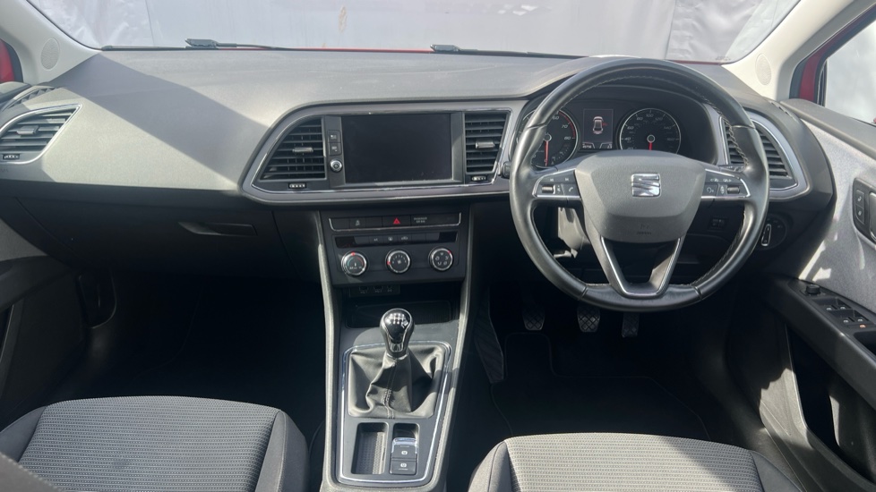 SEAT Leon 1.2 TSI SE Dynamic Technology 5dr Petrol Hatchback - Image 10