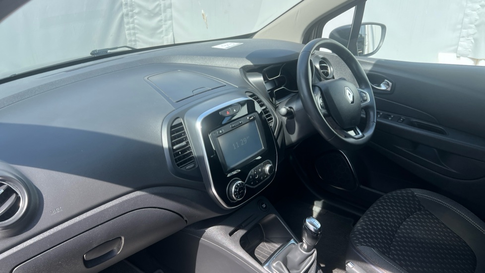 Renault Captur 1.5 dCi 90 Dynamique Nav 5dr Diesel Hatchback - Image 9