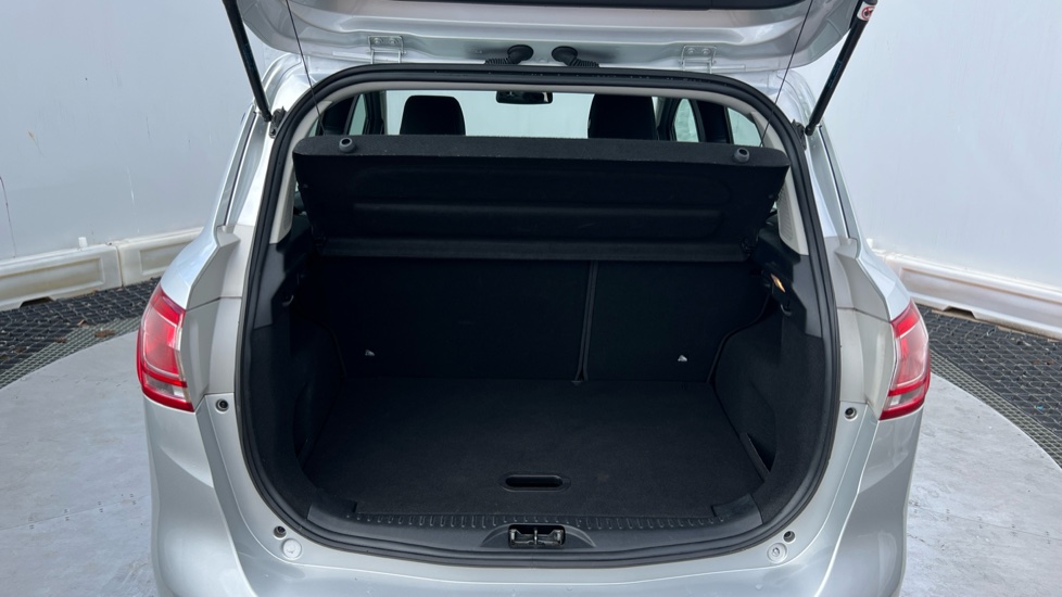 Ford B-MAX 1.0 EcoBoost Titanium Navigator 5dr Petrol Hatchback - Image 4